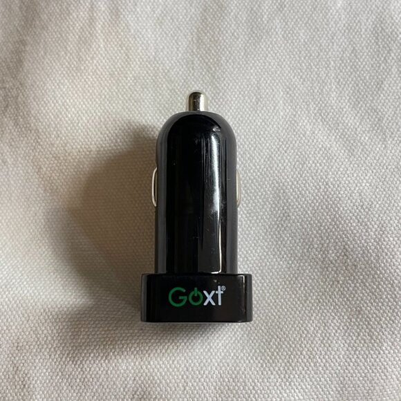 Black Dual USB Charging Block for Car - Picture 4 of 7